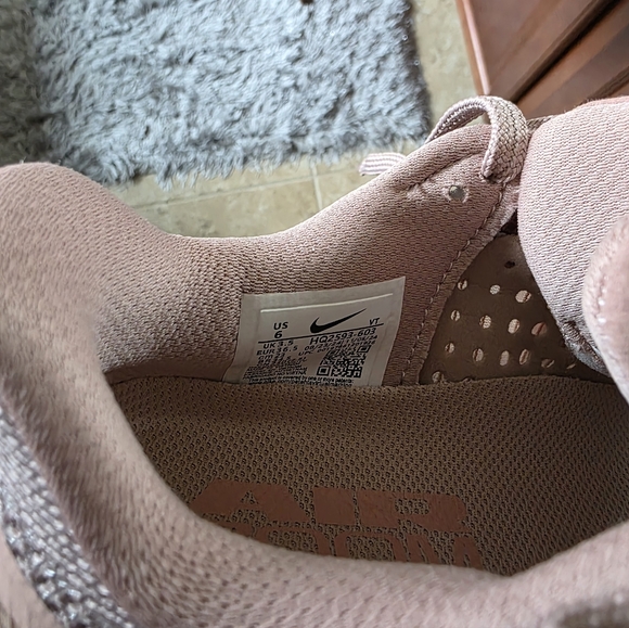 Women’s Nike Pegasus Premium - Picture 4 of 4